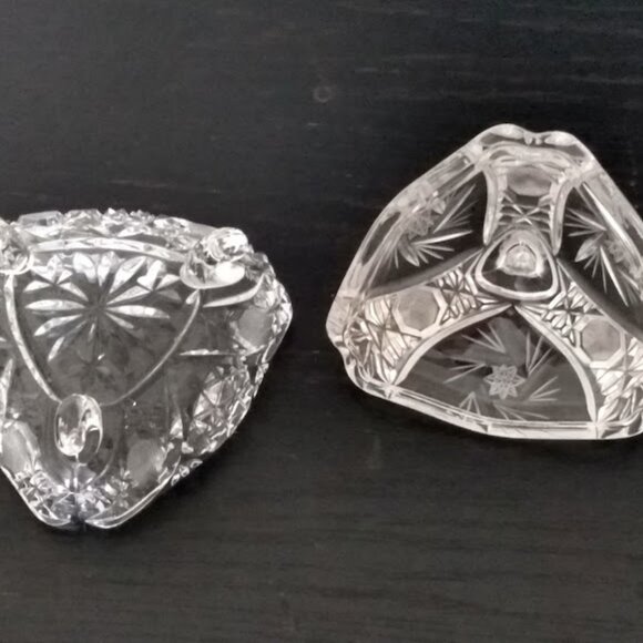 Vintage Pinwheel Crystal Triangle Dish with Lid SEE DESCRIPTION - Picture 7 of 9